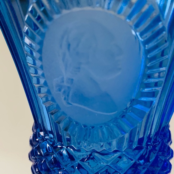 Avon blue drinking glasses - Picture 4 of 9